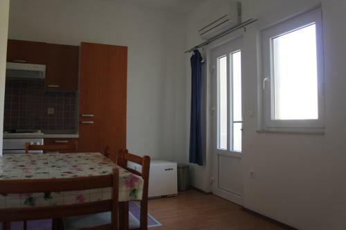 Apartments Ante - 50m From The Sea