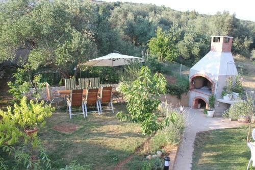 Apartments Ante - 50m From The Sea