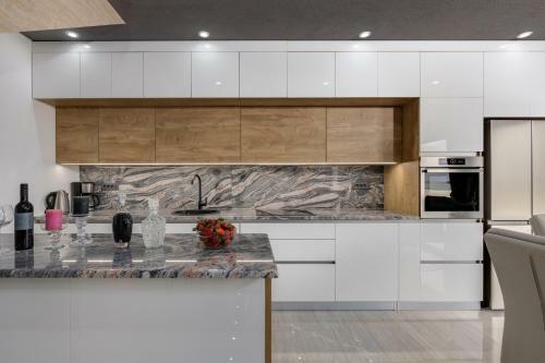 Luxury Beachfront 4 Bedroom Villa With Private Pool****