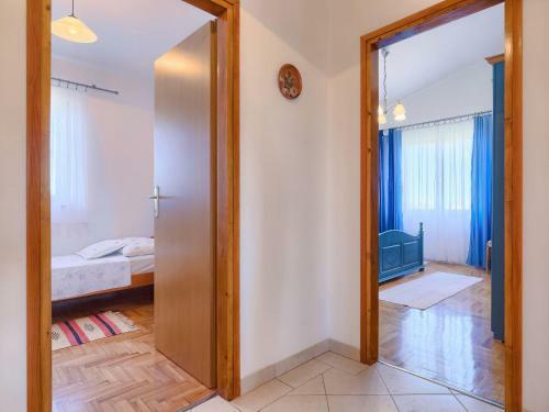 Holiday Home Ana Lucija - Rca508