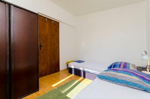 Apartments Gojislav