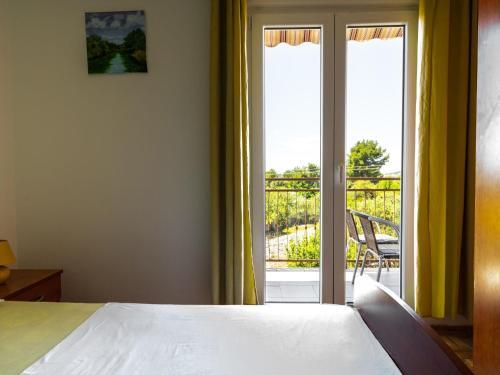Simplistic Apartment In Rogoznica Near Sea Beach