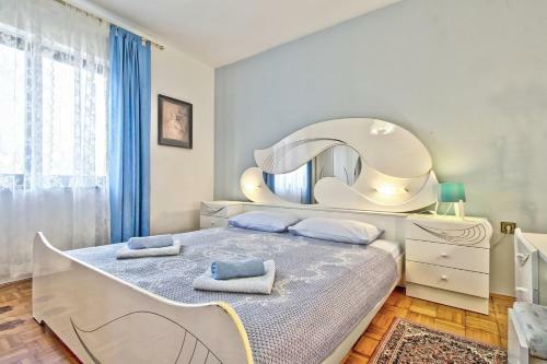 Hostal Gino House With Apartments