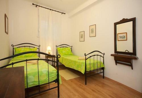 Apartment Zdrav - With Big Terrace
