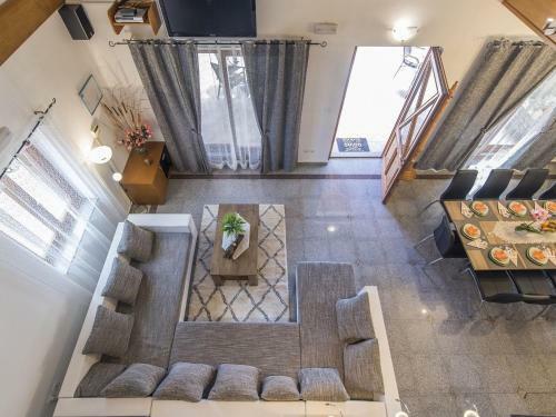 Villa For Up To 8 Persons With Private Pool, Summer Kitchen And Jacuzzi