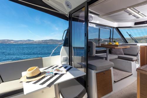 Jeanneau Merry Fisher 895- Emanuel