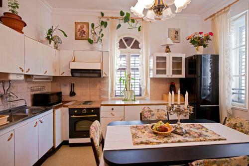 A2 - Apartment In The Very Heart Of Split
