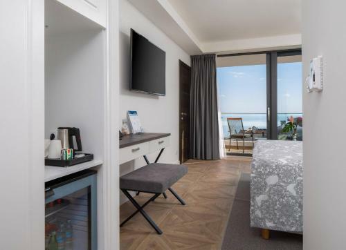 Aparthotel Ellure Luxury Suites