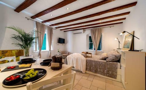 Luxury Apartment Pjaca Split In The Center Of Split