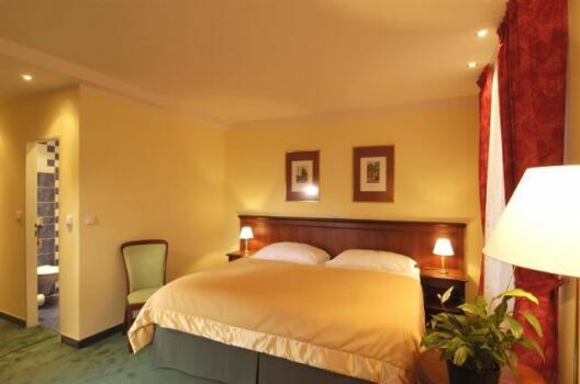 Ea Hotel Jeleni Dvur
