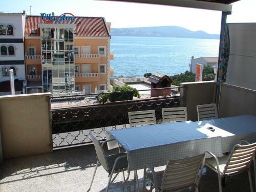 Apartments Milka - 100m From Sea