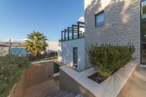 Beachfront Villa Sunce On Ciovo Island