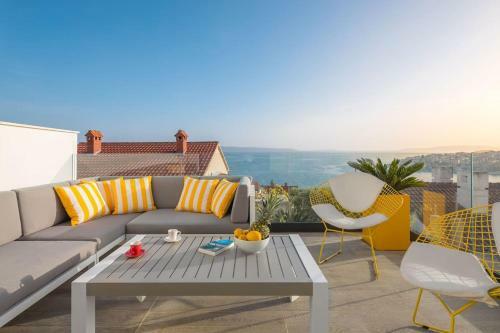 Luxury Villa Riva With Infinity Pool
