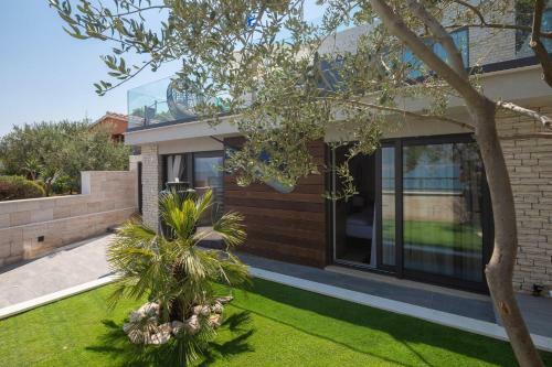 Villa Arbanessa With Heated Pool