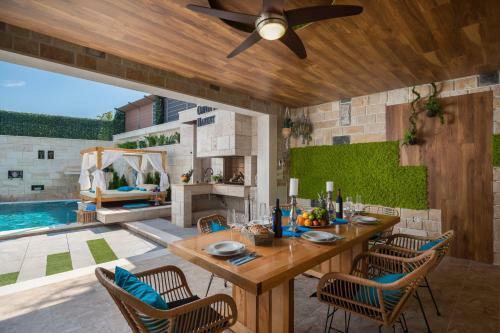 Villa Arbanessa With Heated Pool
