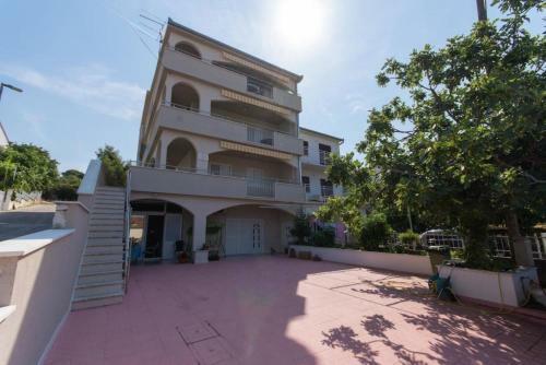 Apartments Aleluja