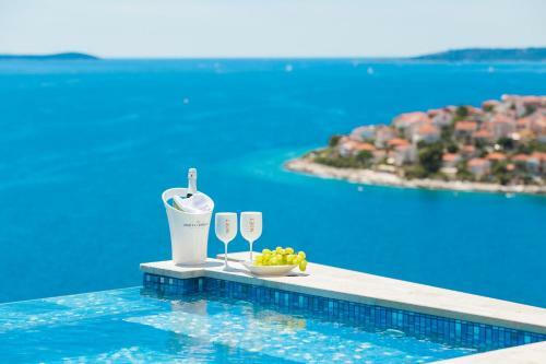 Luxury Villa Gold Pearl With Pool
