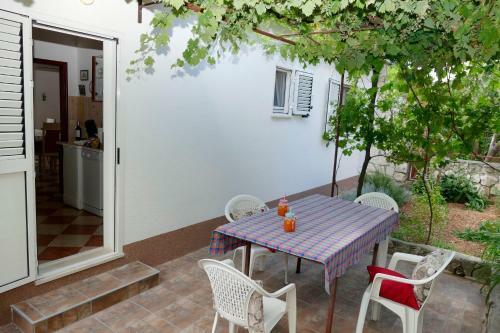 Apartment Milena - Close To Beach
