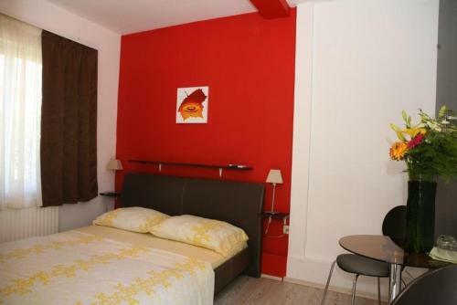 Hostal Apartments & Rooms Magda - Parking