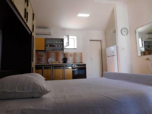 Apartments Lado - 230 M From Sea