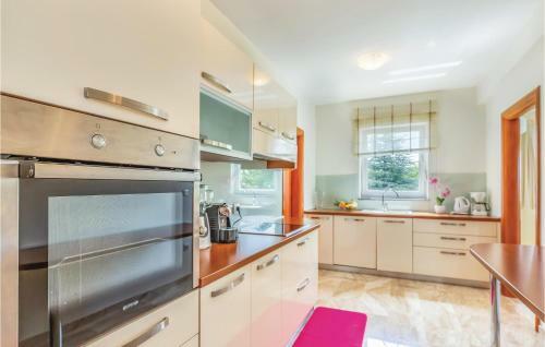 Holiday Home Vinjani Donji 02
