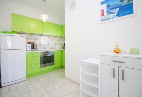 Apartments Bobi - 10 M From The Sea