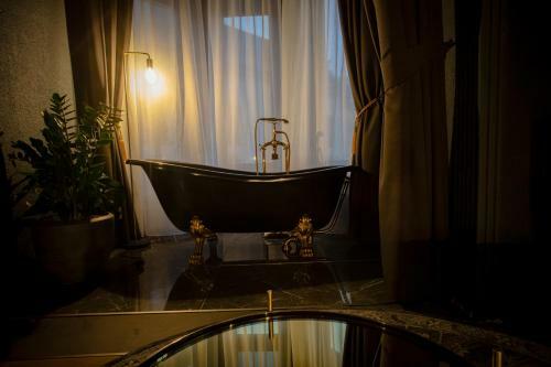 Noble Boutique Hotel - Adults Only