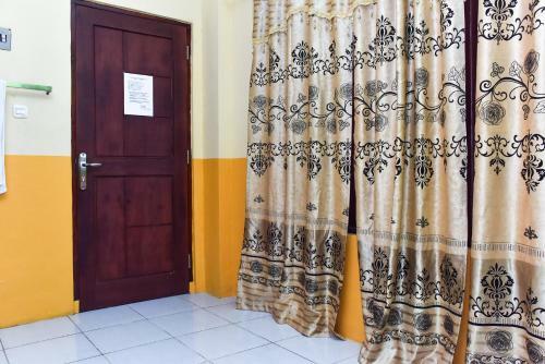 Hostal Reddoorz Near Universitas Pattimura Ambon