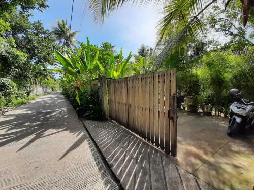 Hostal Medewi Drop Villa
