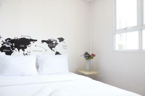 Spacious And Well Appointed 2br @ Gateway Pasteur Apartment By Travelio