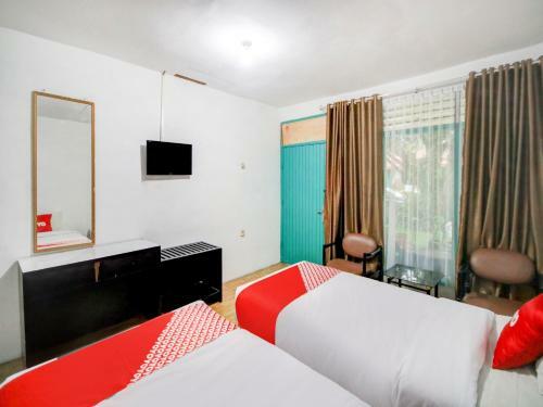 Oyo 2322 Dien Karona Hotel