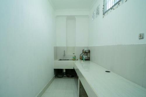 Hotel Koolkost Near Universitas 45 Mataram