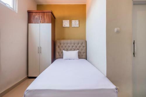 Hotel Oyo Life 1877 Side Corner