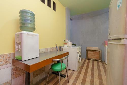 Hotel Koolkost @ Limo Depok (Minimum Stay 6 Days)