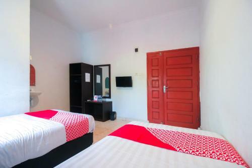Hotel Oyo 1969 Wisma Sari