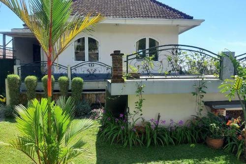 Hotel Oyo 3832 D'daun Homestay