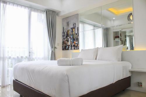 Fabulous Studio Ambassade Apartment By Travelio