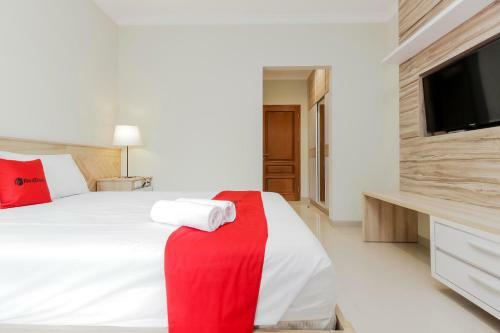 Hostal Reddoorz Premium Near Ragunan Zoo 2