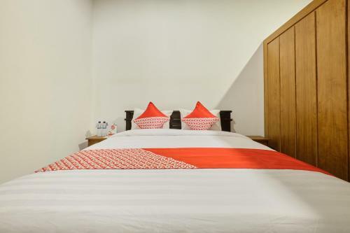 Hotel Oyo 2519 Mayang Garini