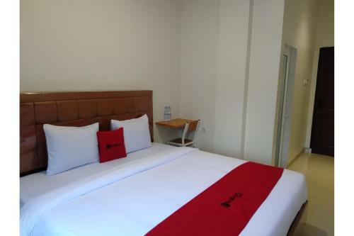 Hotel Reddoorz Plus @ Setiabudi Medan 5