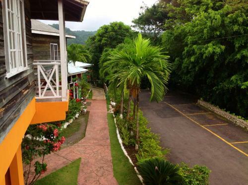 Hotel Bay View Eco Resort & Spa