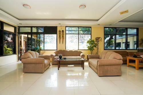 Oyo 1652 Hotel Tampiarto