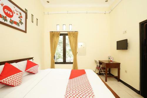 Hotel Oyo 587 Penginapan Sinar Harapan