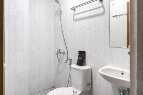 Hostal Reddoorz Near Manhattan Square Medan
