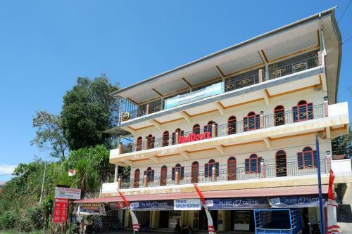 Hostal Reddoorz Near Bolu Toraja