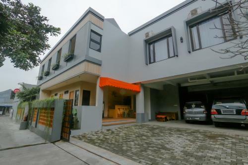 Hotel Oyo 90256 My Kost