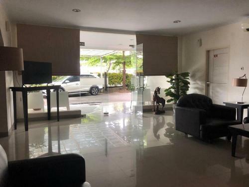 Hotel Kenari Pantai