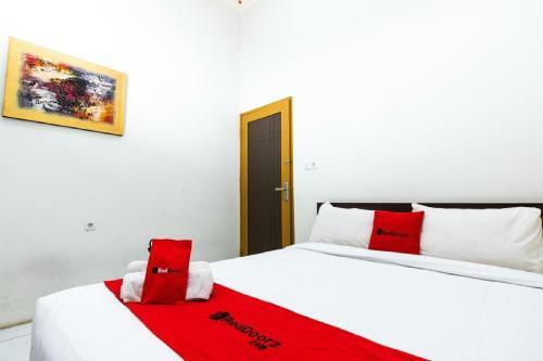 Hotel Reddoorz @ Hertasning Area 2