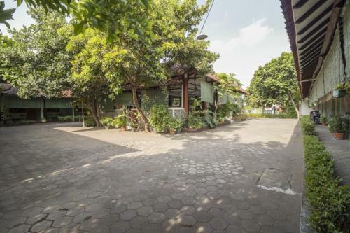 Hostal Reddoorz @ Sagan Jogja 2