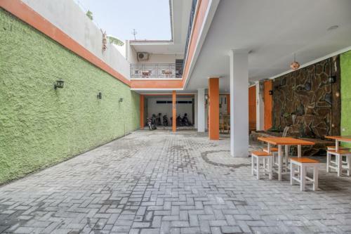 Hostal Reddoorz Near Babarsari 2